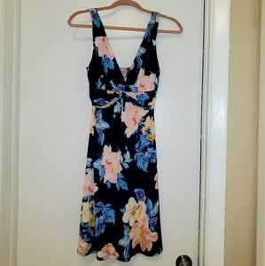 Floral wrinkle free dress